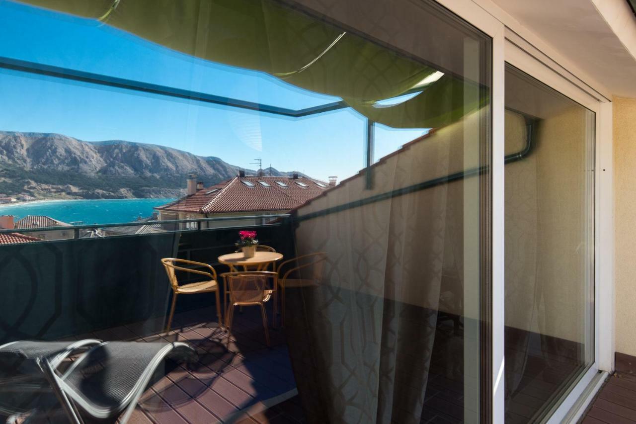 Apartments Ddd Baska  Exterior photo